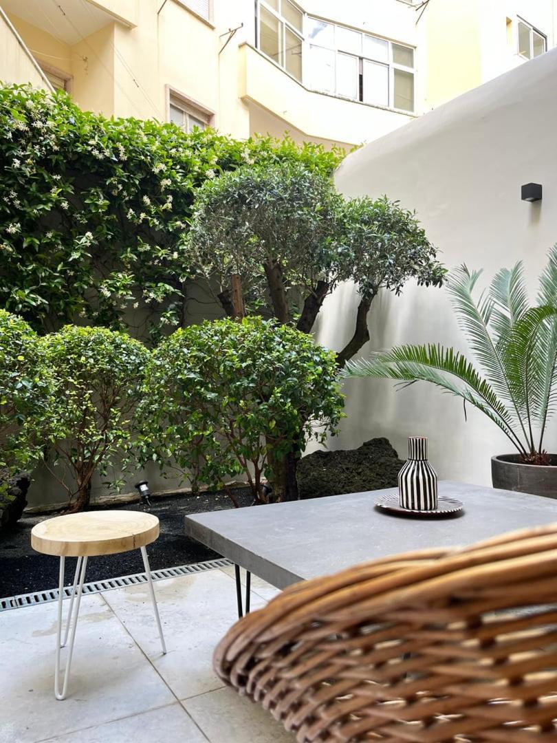 Appartamento Guestready - Luxury With Private Terrace In Lapa Lisbona Esterno foto